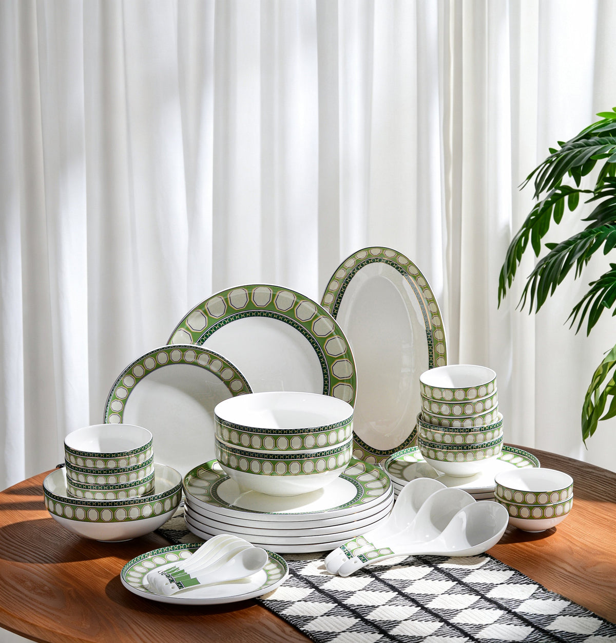 TAKISSO Green Sapphire Dinner Set
