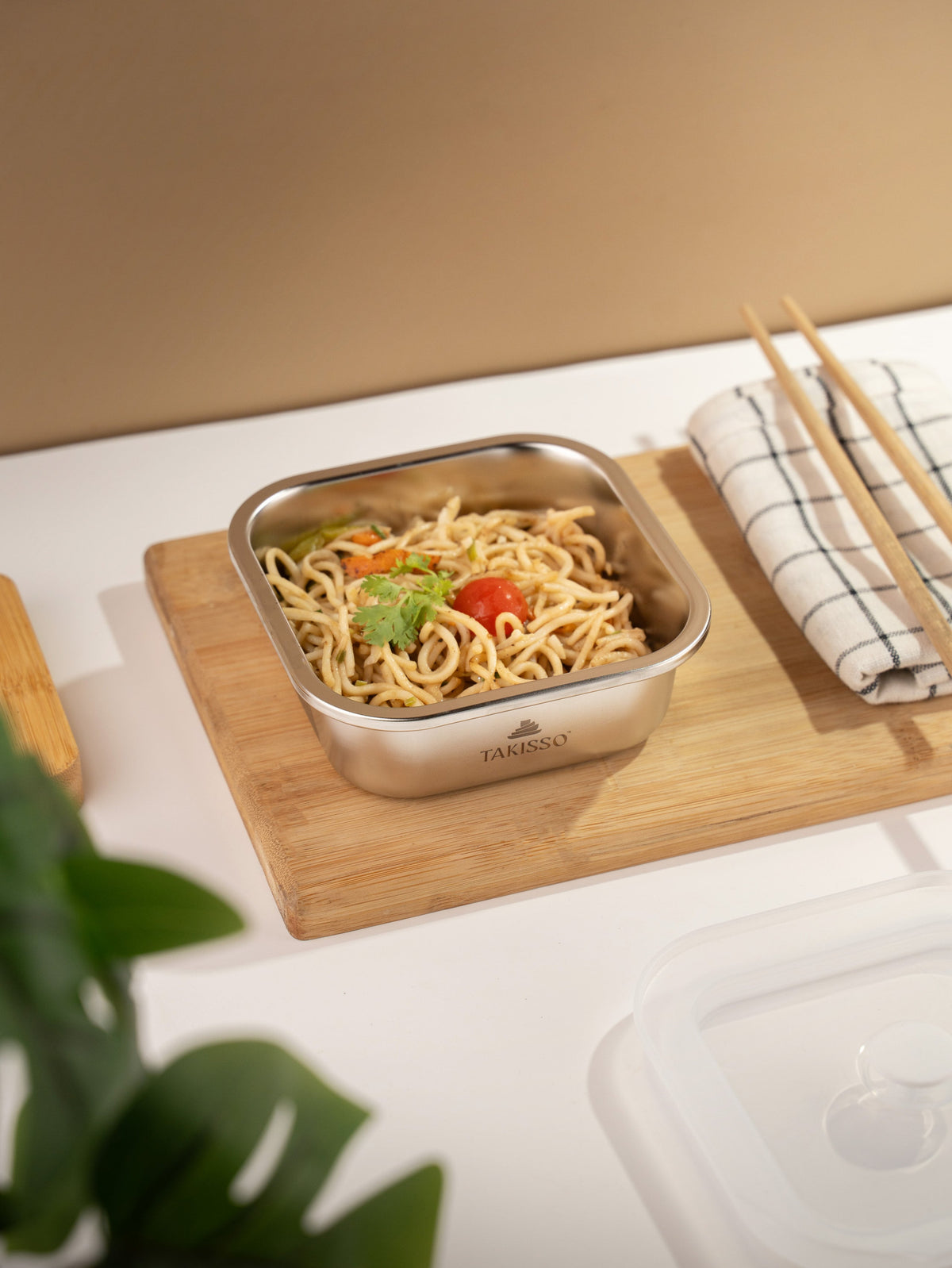 TAKISSO Square - Flat - 500ml Microwave Safe Container (With Push-Pull Airtight Mechanism)