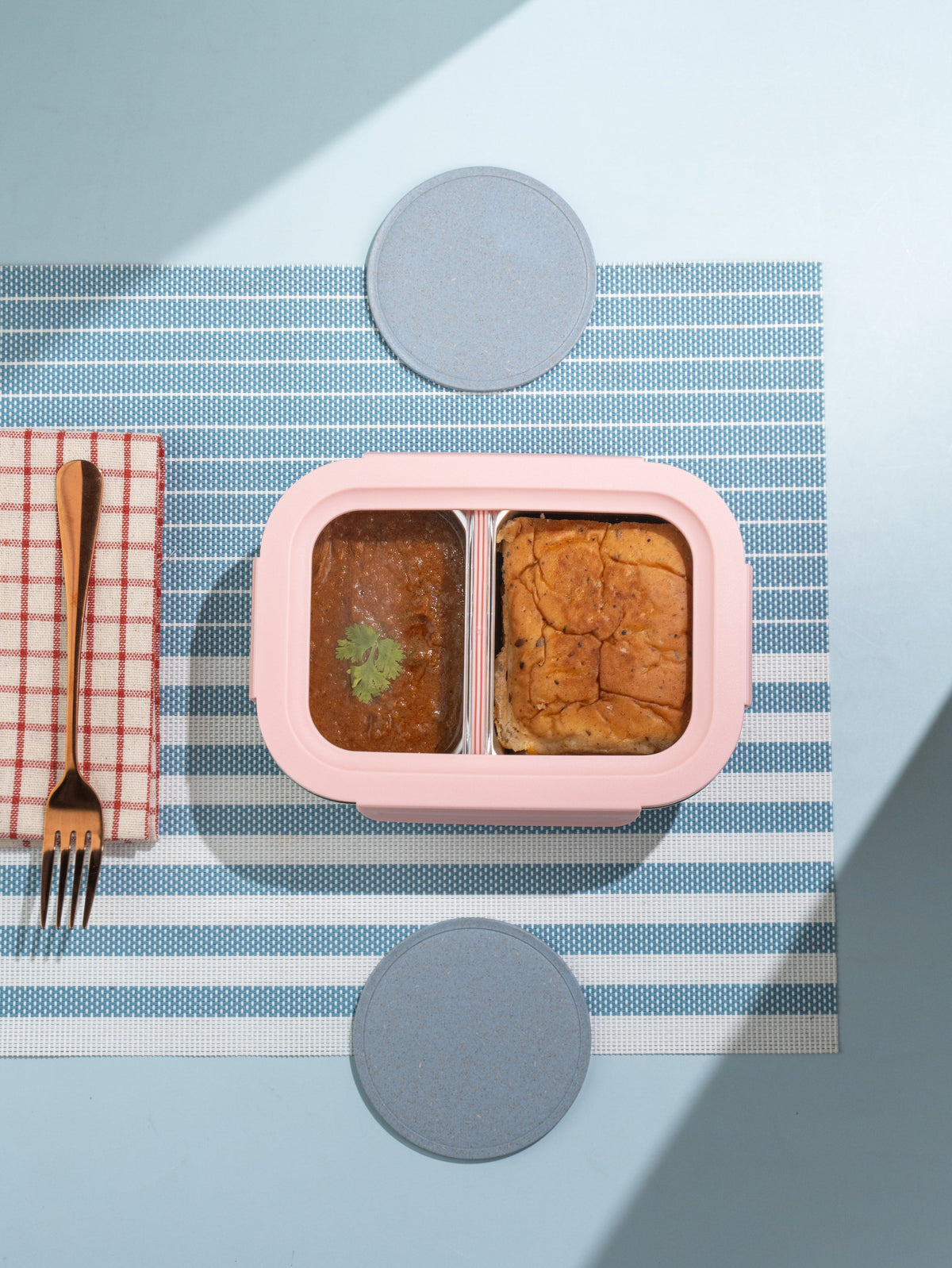 TAKISSO 2-Partition - 600ml - Microwave Safe Container / Tiffin / Lunch Box