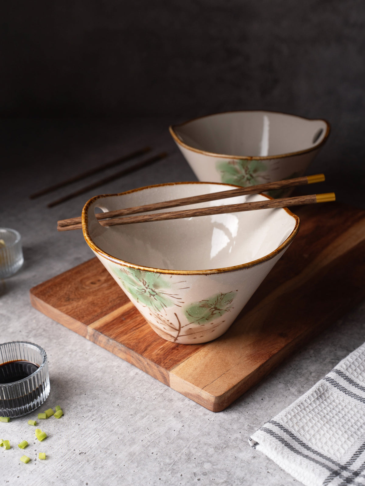 TAKISSO Porcelain Ramen Bowl Set (2 Bowls + 2 Chopstick)