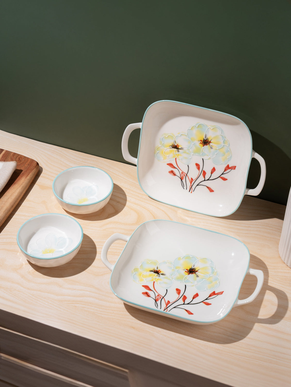 TAKISSO Porcelain Platter Set of 4